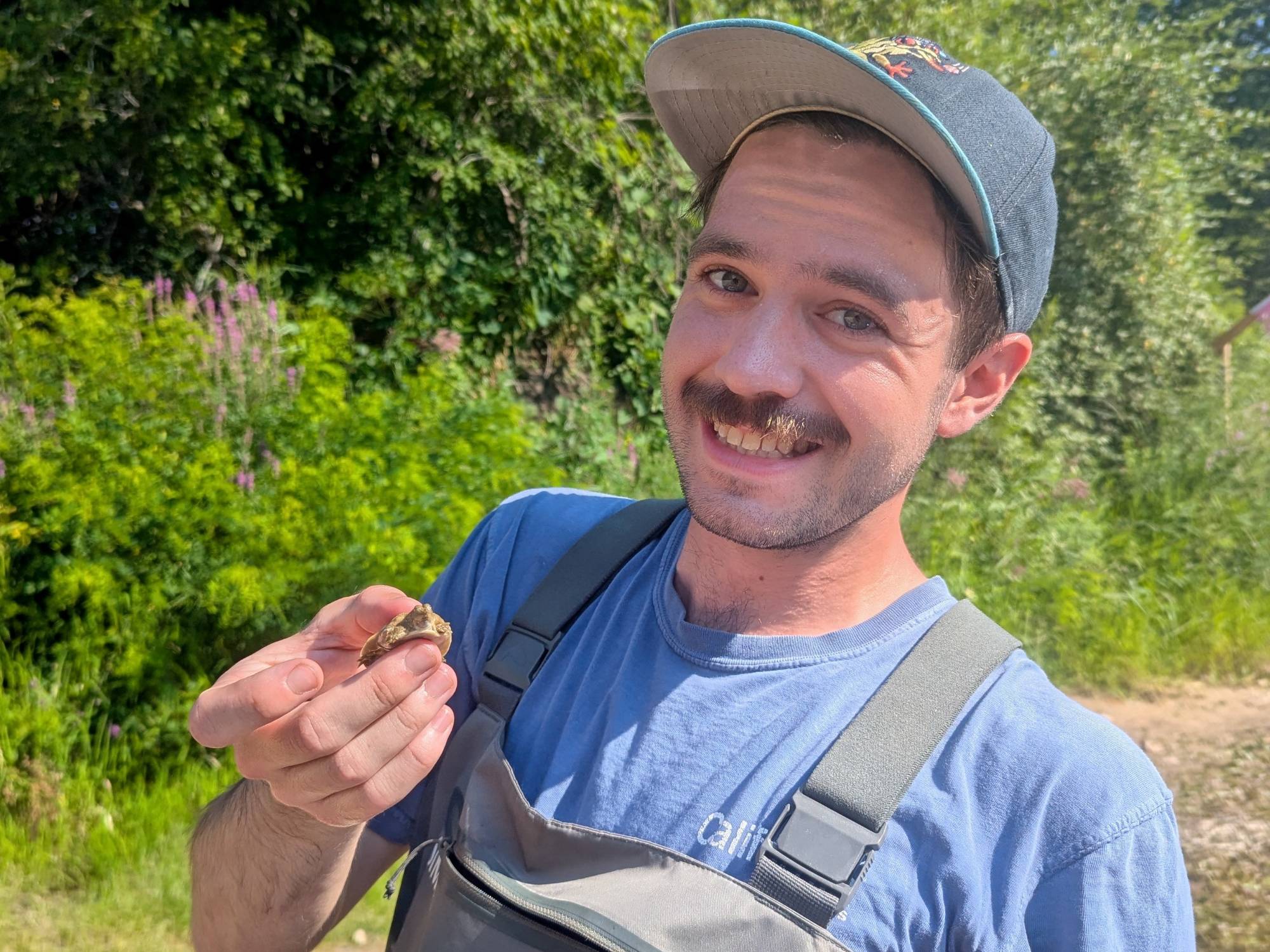 Portrait photo of Elliot Hoinville.